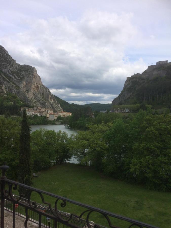 Bed & Breakfast Chateau De La Cazette Sisteron